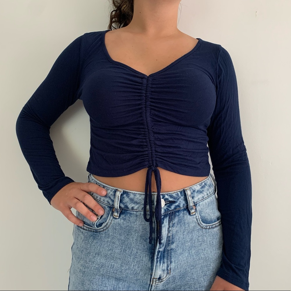 Navy long sleeve with scrunch front